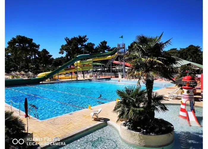 Campsite Mobil De 44m2 La Palmyre